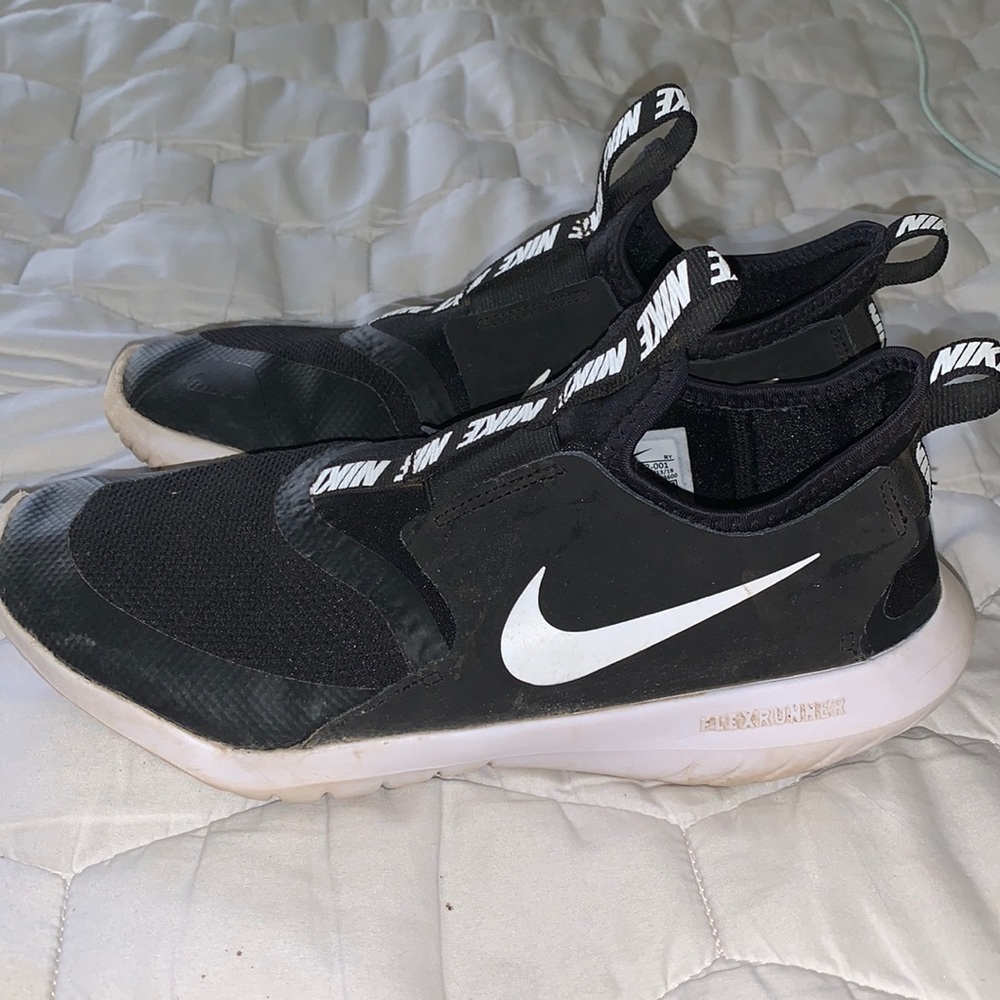 Nike FlexRunner Shoes